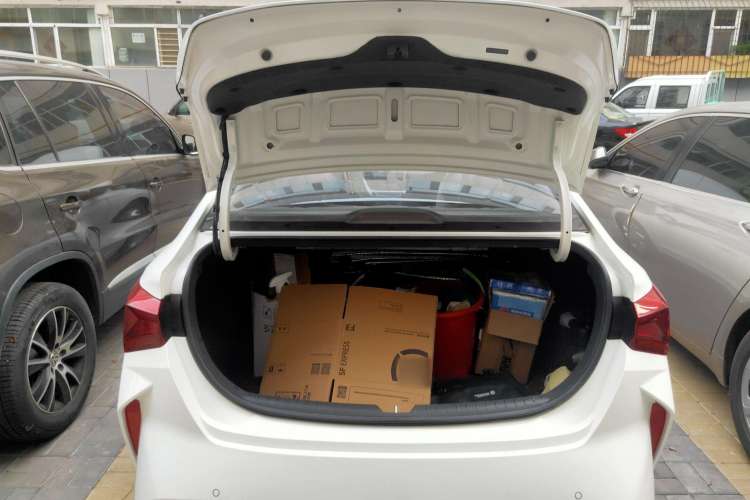 Used Hyundai Verna (new generation) 2020 1.4L Manual GLS Cool Edition Trunk
