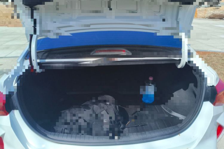 Used Hyundai Verna (new generation) 2020 1.4L Manual GLS Cool Edition Trunk