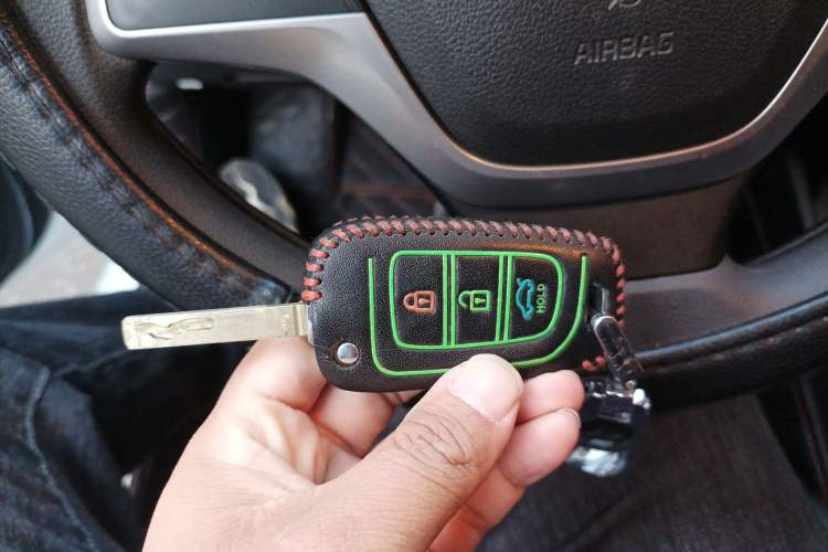 Used Hyundai Verna (new generation) 2020 1.4L Manual GLS Cool Edition Vehicle Key