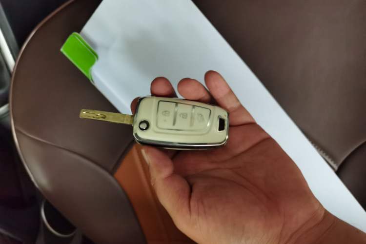 Used Hyundai Verna (new generation) 2020 1.4L CVT GLS Cool Edition Vehicle Key