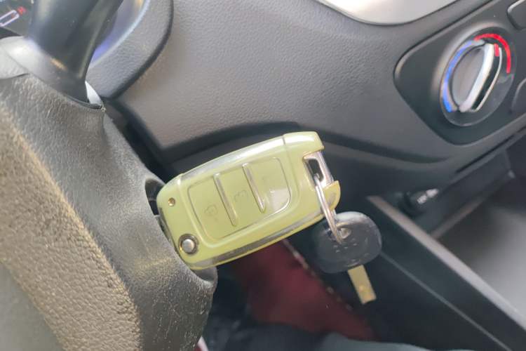 Used Hyundai Verna (new generation) 2020 1.4L CVT GLS Cool Edition Vehicle Key