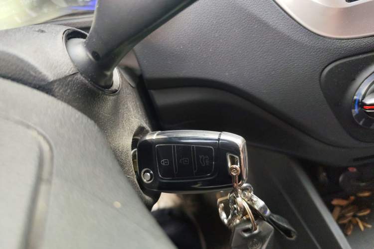 Used Hyundai Verna (new generation) 2020 1.4L CVT GLS Cool Edition Vehicle Key