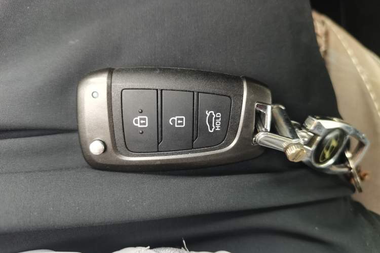 Used Hyundai Verna (new generation) 2020 1.4L Manual GLS Cool Edition Vehicle Key