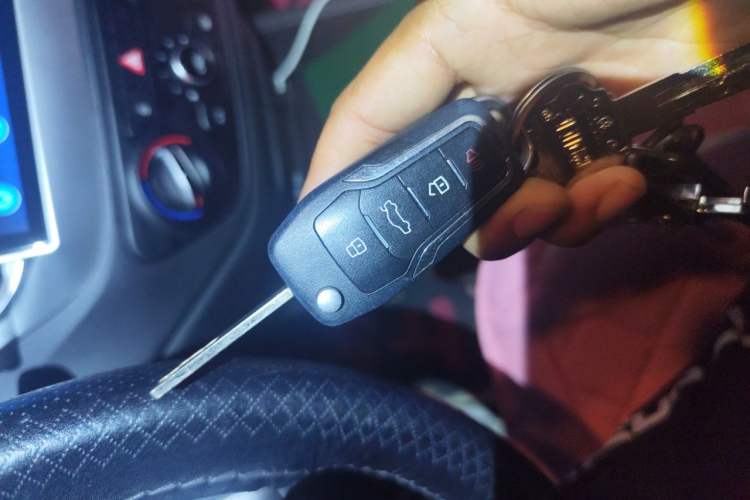 Used Hyundai Verna (new generation) 2020 1.4L Manual GLS Cool Edition Vehicle Key