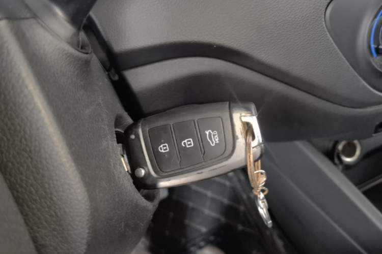 Used Hyundai Verna (new generation) 2020 1.4L Manual GLS Cool Edition Vehicle Key