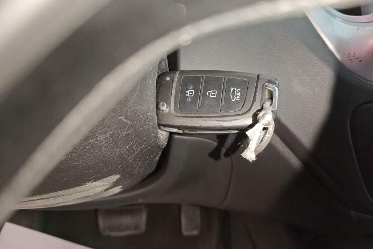 Used Hyundai Verna (new generation) 2020 1.4L CVT GLS Cool Edition Vehicle Key