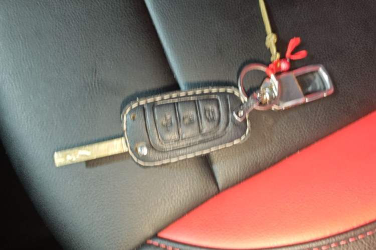 Used Hyundai Verna (new generation) 2020 1.4L CVT GLS Cool Edition Vehicle Key