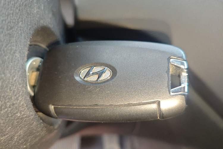 Used Hyundai Verna (new generation) 2020 1.4L CVT GLS Cool Edition Vehicle Key