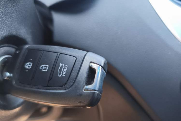 Used Hyundai Verna (new generation) 2020 1.4L Manual GLS Cool Edition Vehicle Key
