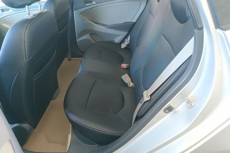 Used Hyundai Verna (older generation) 2014 1.4L Manual Smart GLS Trim Left Rear Seat