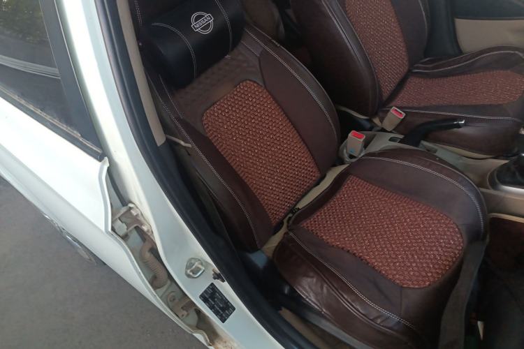 Used Hyundai Verna (older generation) 2014 1.4L Manual Smart GLS Trim Right Front Seat