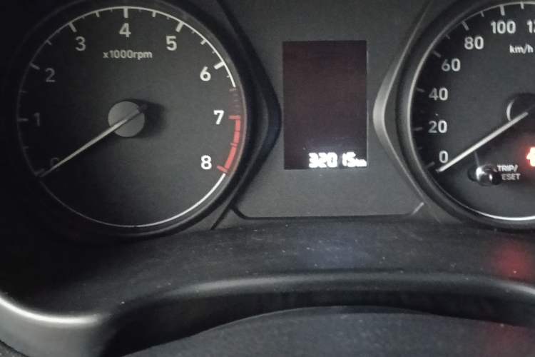 Used Hyundai Verna (older generation) 2017 1.4L Automatic YueXiang Edition China V-standard Odometer Close Up