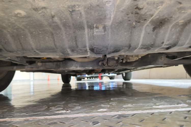 Used Hyundai Verna (older generation) 2010 Sedan 1.4L Manual Comfort GS Chassis Front