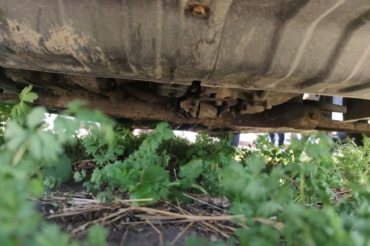 Used Hyundai Verna (older generation) 2010 Sedan 1.4L Manual Comfort GS Chassis Front