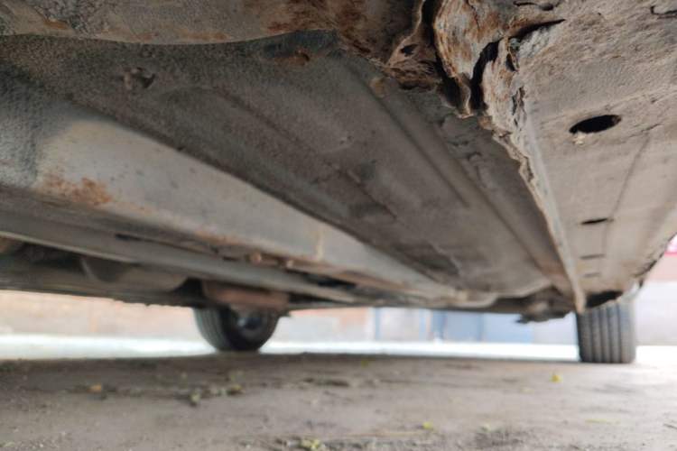 Used Hyundai Verna (older generation) 2010 Sedan 1.4L Manual Standard GL Model Chassis Front Left