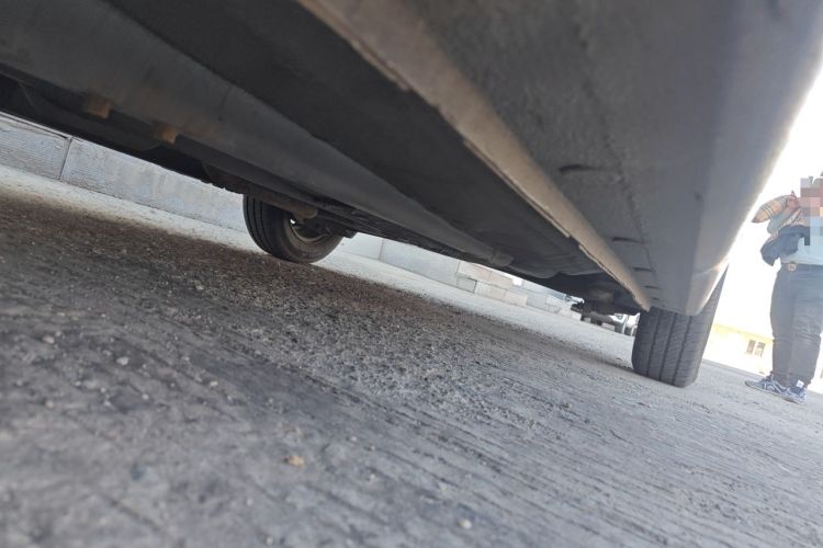 Used Hyundai Verna (older generation) 2010 Sedan 1.4L Manual Comfort GS Chassis Front Left