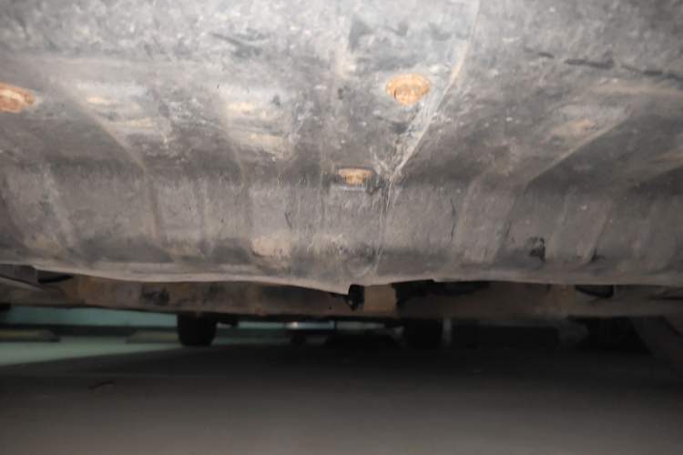 Used Hyundai Verna (older generation) 2010 Sedan 1.4L Manual Comfort GS Chassis Front