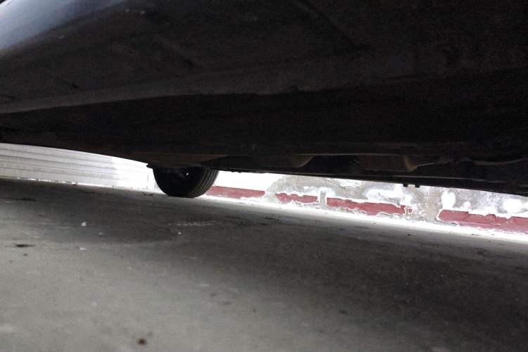 Used Hyundai Verna (older generation) 2010 Sedan 1.4L Manual Comfort GS Chassis Front Right