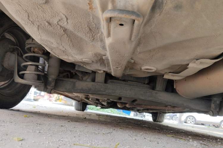 Used Hyundai Verna (older generation) 2010 Sedan 1.4L Manual Standard GL Model Chassis Rear