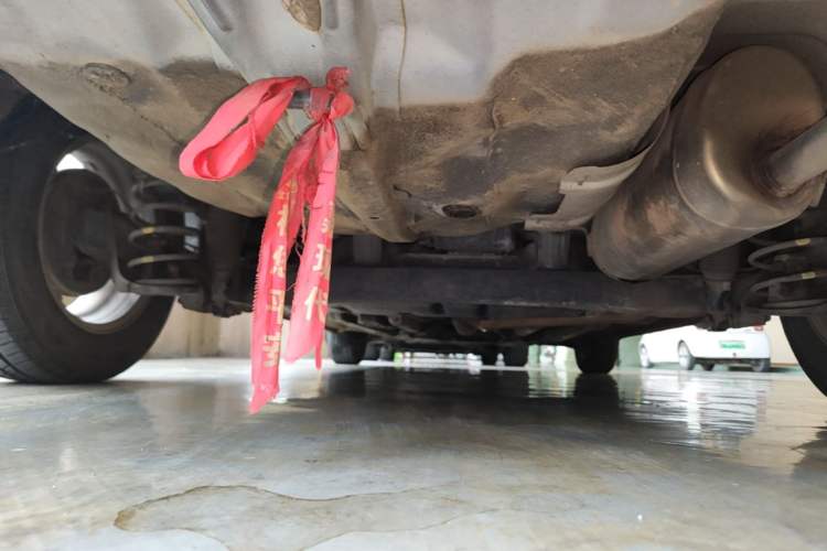 Used Hyundai Verna (older generation) 2010 Sedan 1.4L Manual Comfort GS Chassis Rear
