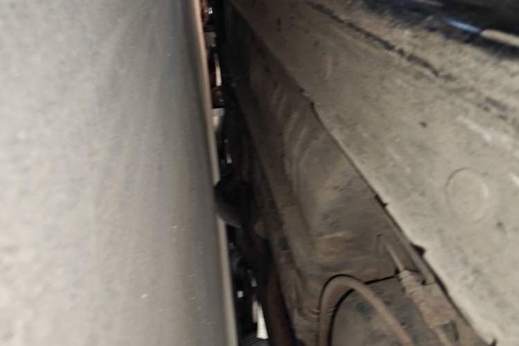 Used Hyundai Verna (older generation) 2010 Sedan 1.4L Manual Comfort GS Chassis Rear Left