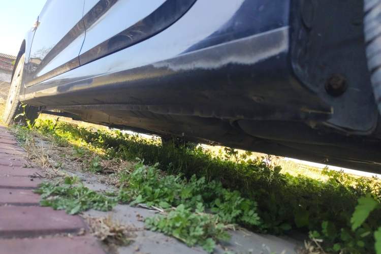 Used Hyundai Verna (older generation) 2010 Sedan 1.4L Manual Comfort GS Chassis Rear Left