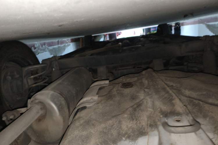 Used Hyundai Verna (older generation) 2010 Sedan 1.4L Manual Comfort GS Chassis Rear