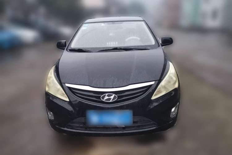 Used Hyundai Verna (older generation) 2010 Sedan 1.4L Manual Comfort GS Front