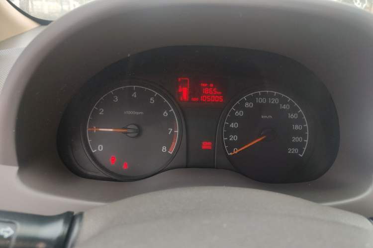Used Hyundai Verna (older generation) 2010 Sedan 1.4L Manual Comfort GS Instrument Cluster
