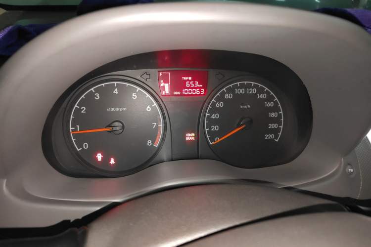 Used Hyundai Verna (older generation) 2010 Sedan 1.4L Manual Comfort GS Instrument Cluster