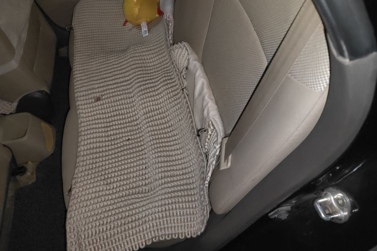 Used Hyundai Verna (older generation) 2010 Sedan 1.4L Manual Comfort GS Left Rear Seat
