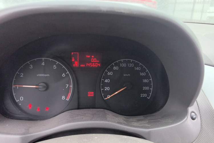 Used Hyundai Verna (older generation) 2010 Sedan 1.4L Manual Comfort GS Odometer Close Up
