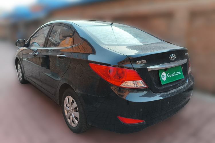 Used Hyundai Verna (older generation) 2010 Sedan 1.4L Manual Standard GL Model Rear Left 45 Deg
