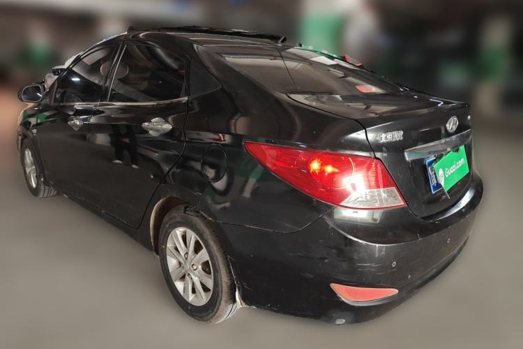 Used Hyundai Verna (older generation) 2010 Sedan 1.4L Manual Comfort GS Rear Left 45 Deg