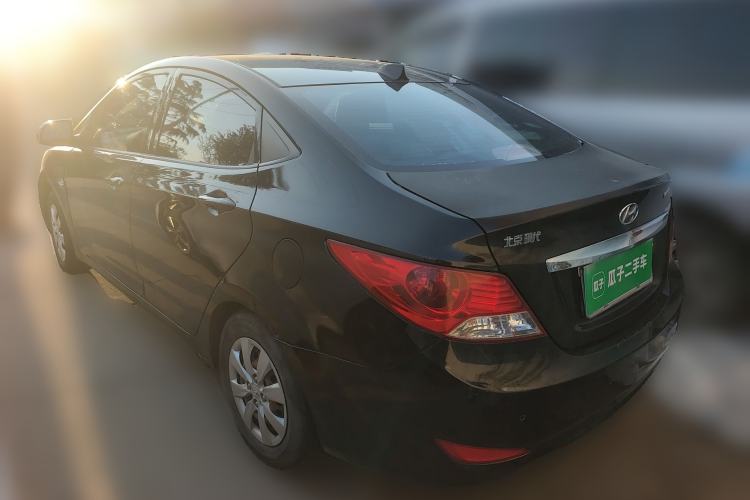 Used Hyundai Verna (older generation) 2010 Sedan 1.4L Manual Comfort GS Rear Left 45 Deg