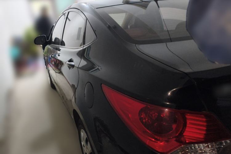 Used Hyundai Verna (older generation) 2010 Sedan 1.4L Manual Comfort GS Rear Left 45 Deg