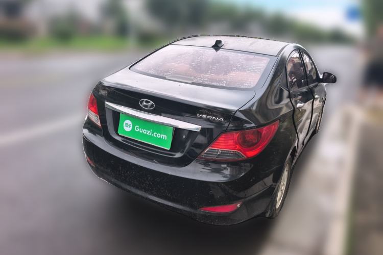Used Hyundai Verna (older generation) 2010 Sedan 1.4L Manual Comfort GS Rear Right 45 Deg
