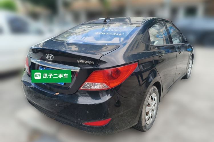 Used Hyundai Verna (older generation) 2010 Sedan 1.4L Manual Comfort GS Rear Right 45 Deg
