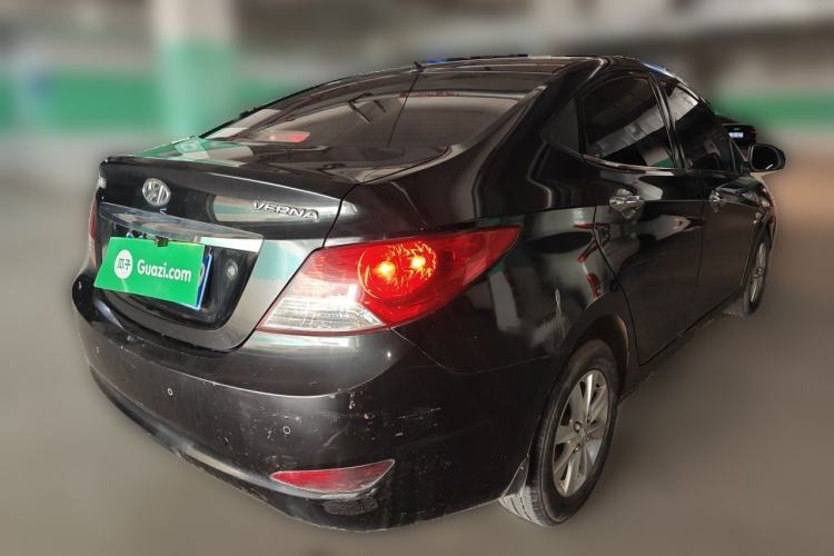 Used Hyundai Verna (older generation) 2010 Sedan 1.4L Manual Comfort GS Rear Right 45 Deg