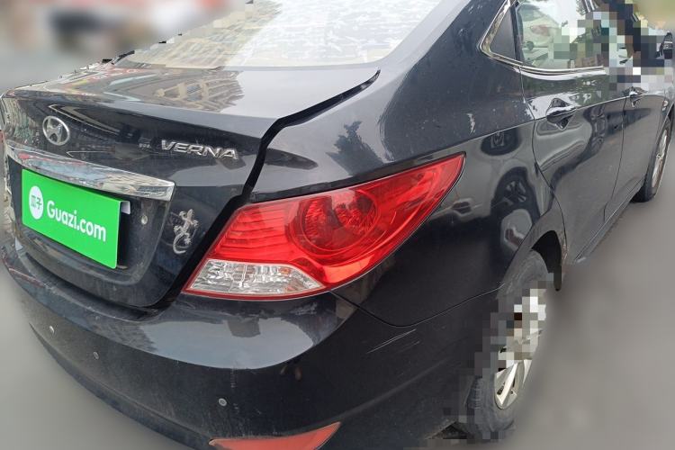 Used Hyundai Verna (older generation) 2010 Sedan 1.4L Manual Comfort GS Rear Right 45 Deg