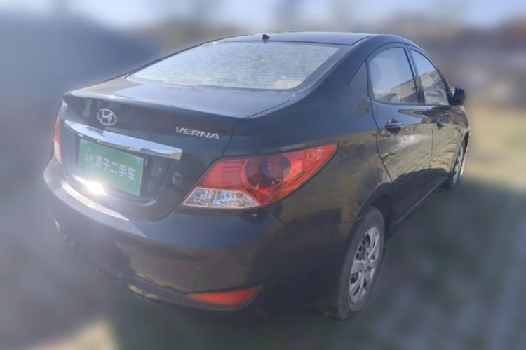 Used Hyundai Verna (older generation) 2010 Sedan 1.4L Manual Comfort GS Rear Right 45 Deg