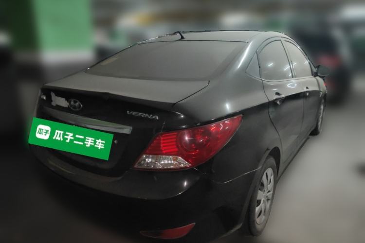 Used Hyundai Verna (older generation) 2010 Sedan 1.4L Manual Comfort GS Rear Right 45 Deg