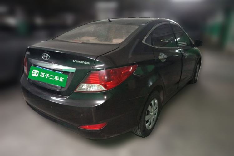 Used Hyundai Verna (older generation) 2010 Sedan 1.4L Manual Comfort GS Rear Right 45 Deg
