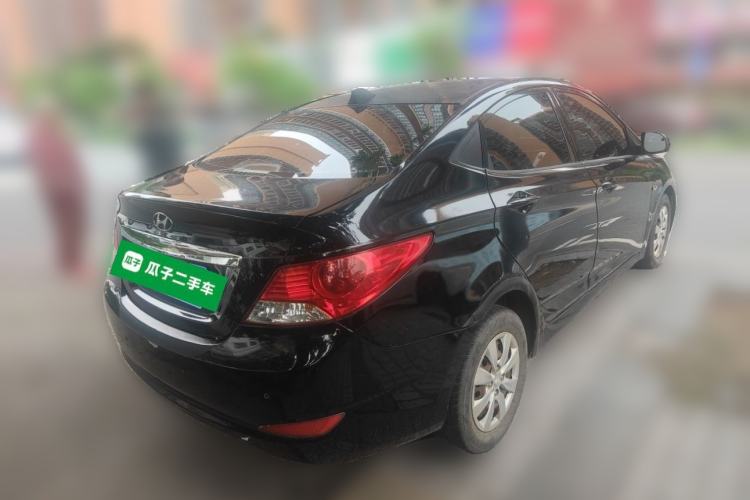 Used Hyundai Verna (older generation) 2010 Sedan 1.4L Manual Comfort GS Rear Right 45 Deg