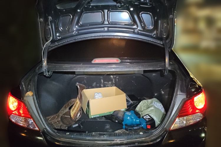 Used Hyundai Verna (older generation) 2010 Sedan 1.4L Manual Comfort GS Trunk