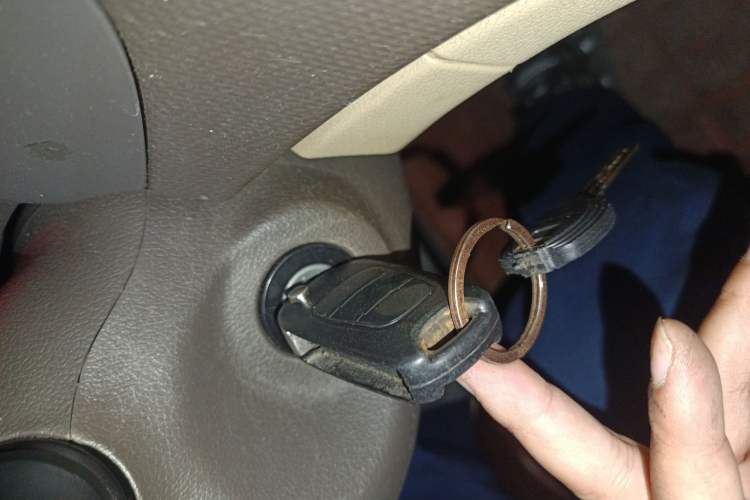 Used Hyundai Verna (older generation) 2010 Sedan 1.4L Manual Comfort GS Vehicle Key