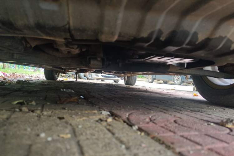 Used Hyundai Verna (older generation) 2010 Sedan 1.4L Automatic Comfort Model GS Chassis Front