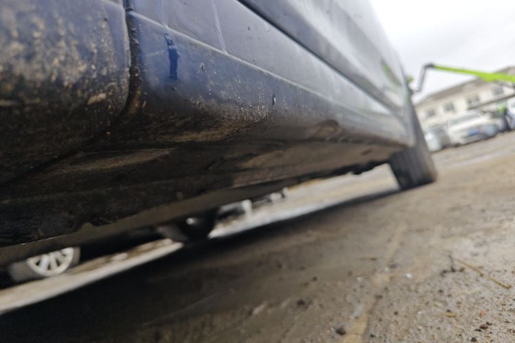Used Hyundai Verna (older generation) 2010 Sedan 1.4L Manual Standard GL Model Chassis Front Left