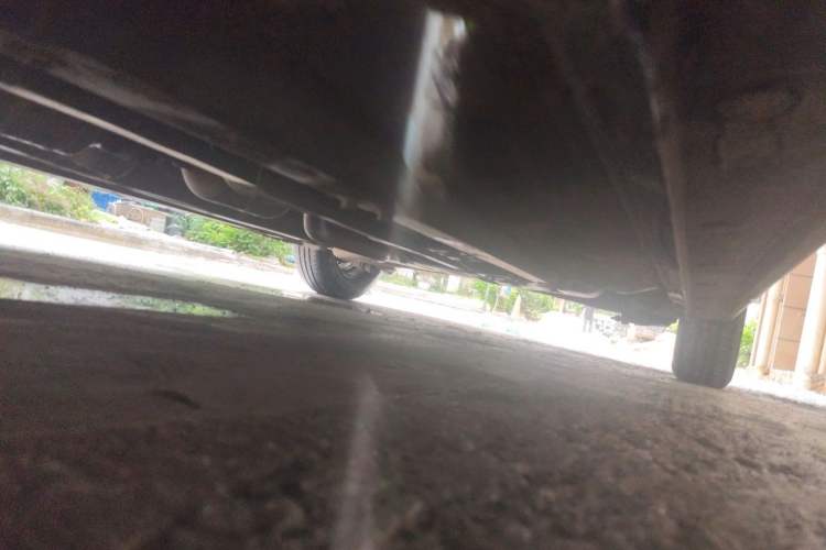 Used Hyundai Verna (older generation) 2010 Sedan 1.4L Automatic Comfort Model GS Chassis Front Left