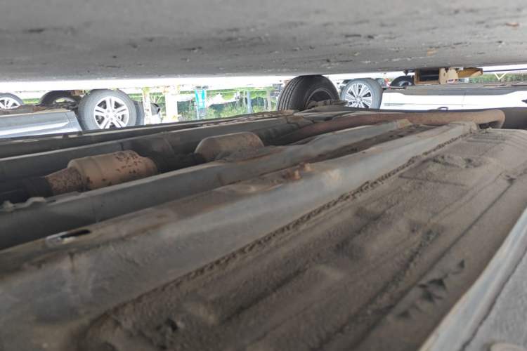 Used Hyundai Verna (older generation) 2010 Sedan 1.4L Manual Comfort GS Chassis Front Right